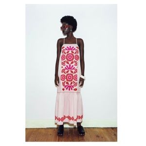 ZARA - LIMITED EDITION EMBROIDERED DRESS
Light pink